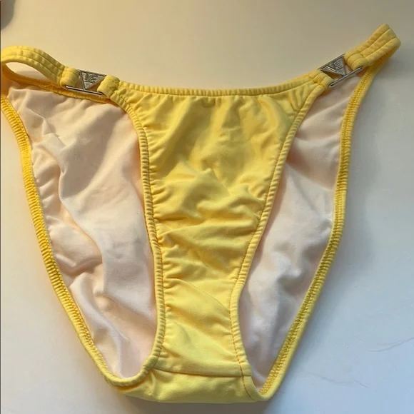 Venus Sunny Yellow Bikini Set - Picture 3 of 5